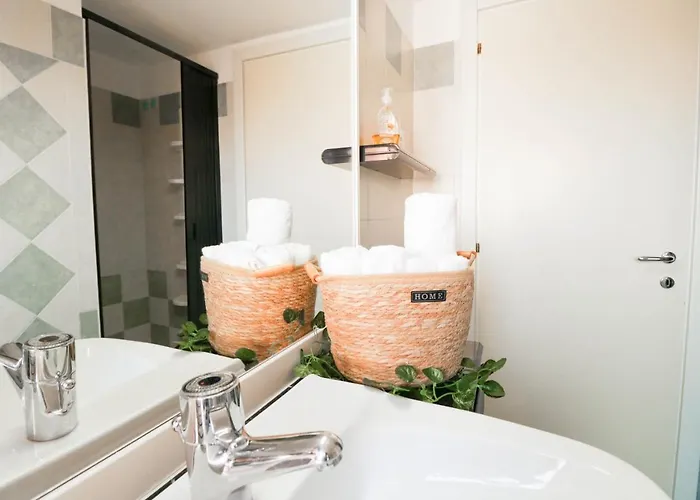 H11 Vista Mare Centro - Spiagge - Arte Appartement *